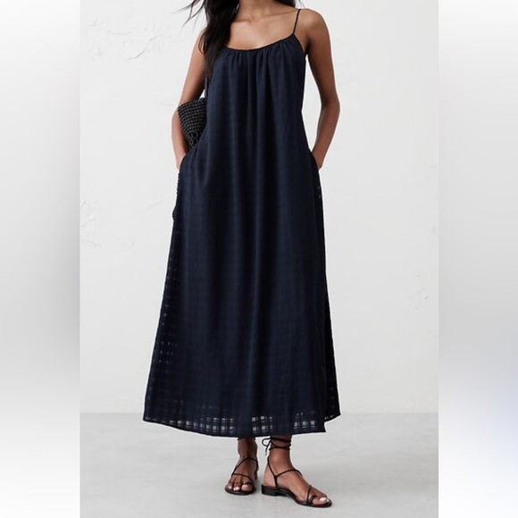 Banana Republic Dresses & Skirts - Banana Republic MJACQUARD TIE-WAIST MAXI DRESS Spaghetti Strap Sold Out